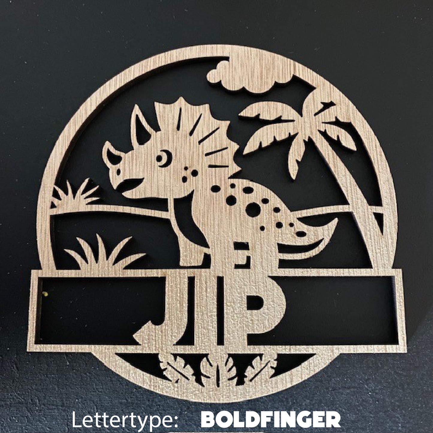 Decoratie met naam - Dino 7